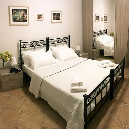 Spacious In Piazza Del Grano