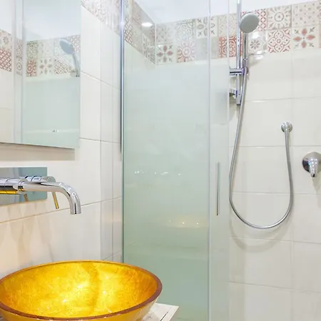 Apartman Spacious In Piazza Del Grano