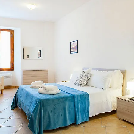 Spacious In Piazza Del Grano Apartman *